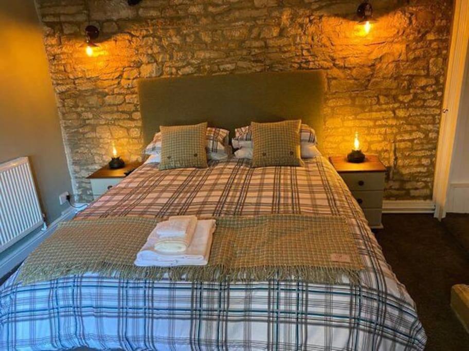 Bear Inn - Bisley Bisley  ภายนอก รูปภาพ